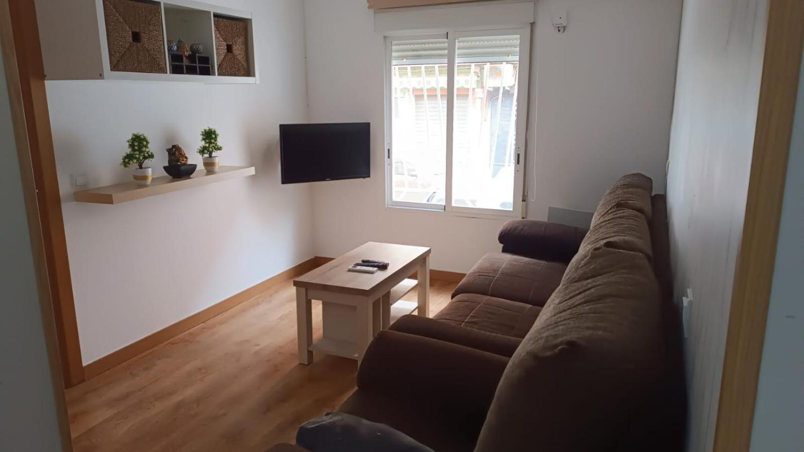 Apartamento Parque Sur De Hellin Bagian luar foto